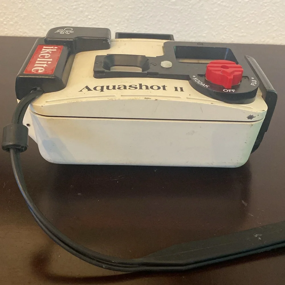 Vintage Ikelite Aquashot II Underwater Waterproof Camera Case Housing